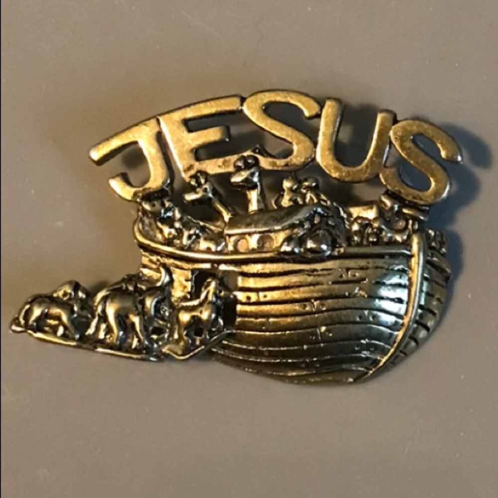 Vintage JESUS and the Ark Pin in Gold - Picture 2 of 4